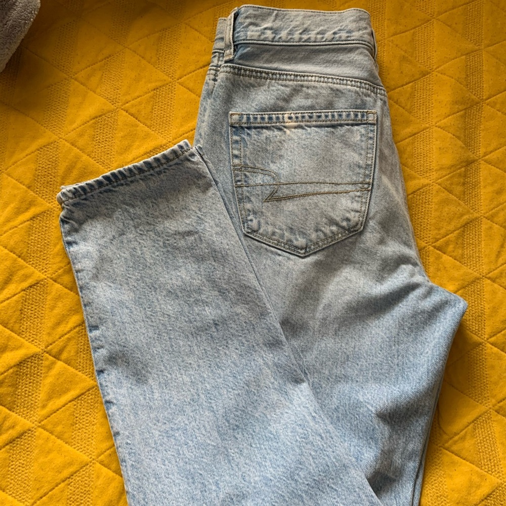 American Eagle Mom Jeans